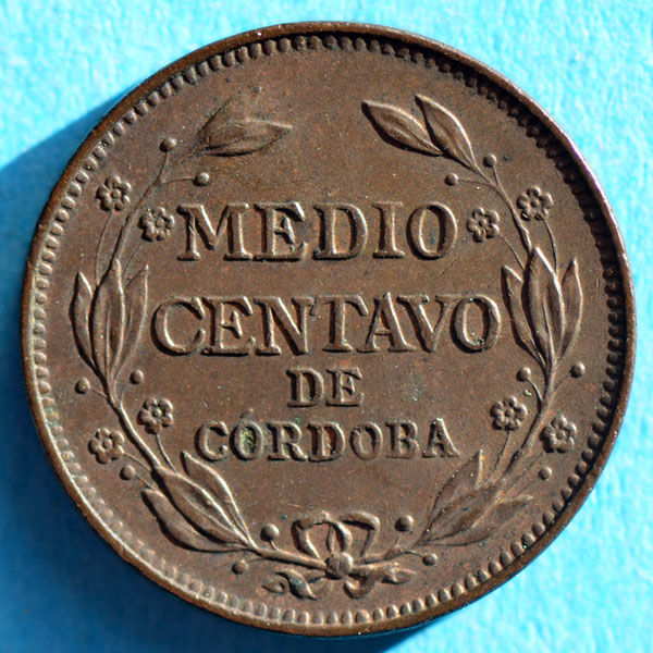 File:Nicaragua 1912H medio centavo rev DSLR.jpg
