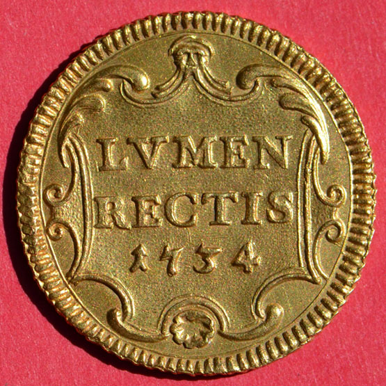 File:Papal St Fr-224 rev Tom F.jpg