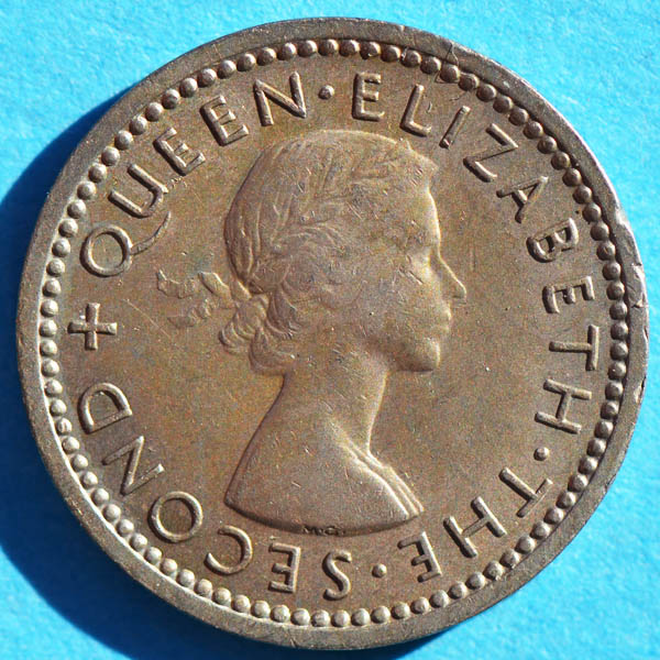 File:New Zealand 1954 3 pence obv DSLR.jpg