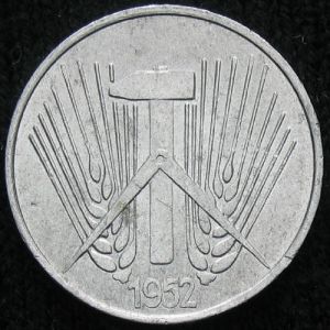 DDR 1952A 1pfennig-obv.JPG