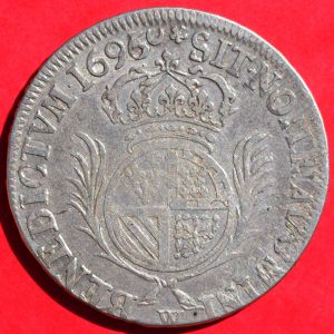 France 1696W demi ecu rev DSLR.jpg