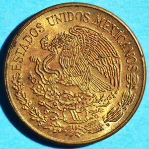 Mexico 1970 centavo rev DSLR.jpg