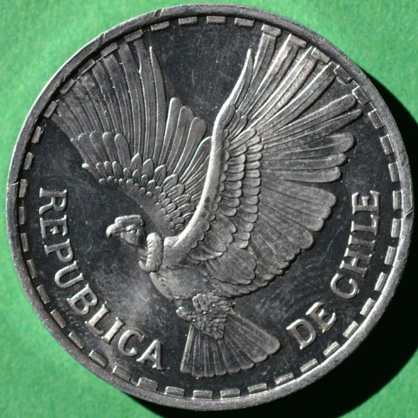 File:Chile 1961 centesimo obv DSLR.jpg